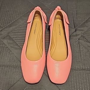 Pink flats